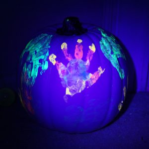 Pumpkin Handprint DIY | Glow in the Dark Pumpkins