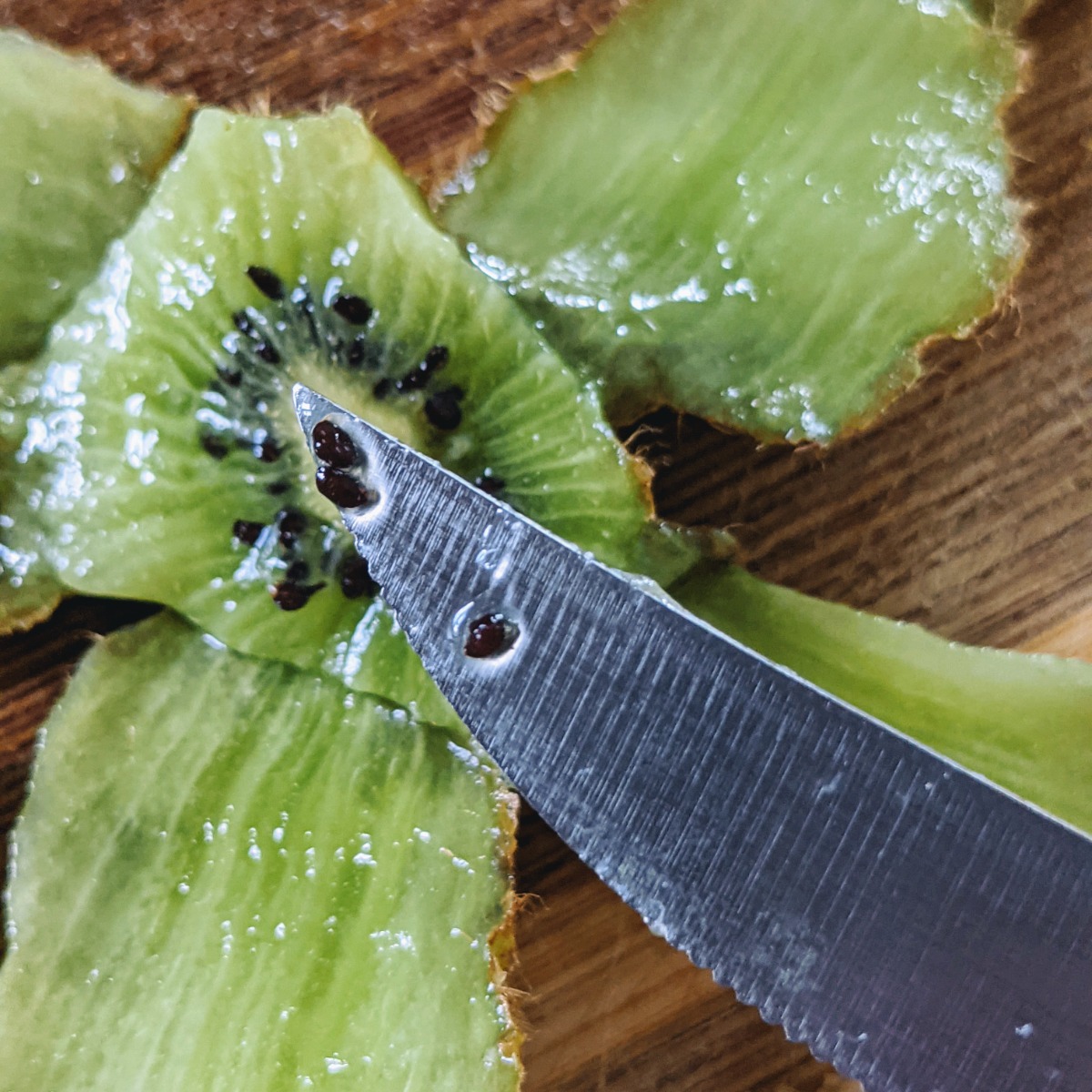 Harvesting Kiwi Seeds to Grow from Store-bought Kiwifruit