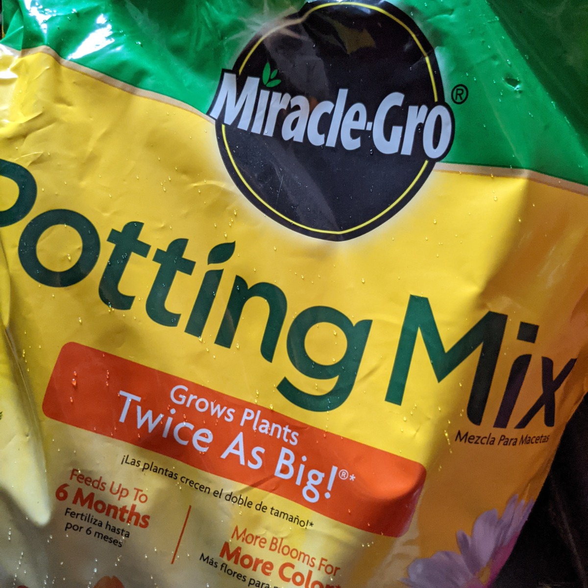 Package of Miracle-Gro Potting Mix