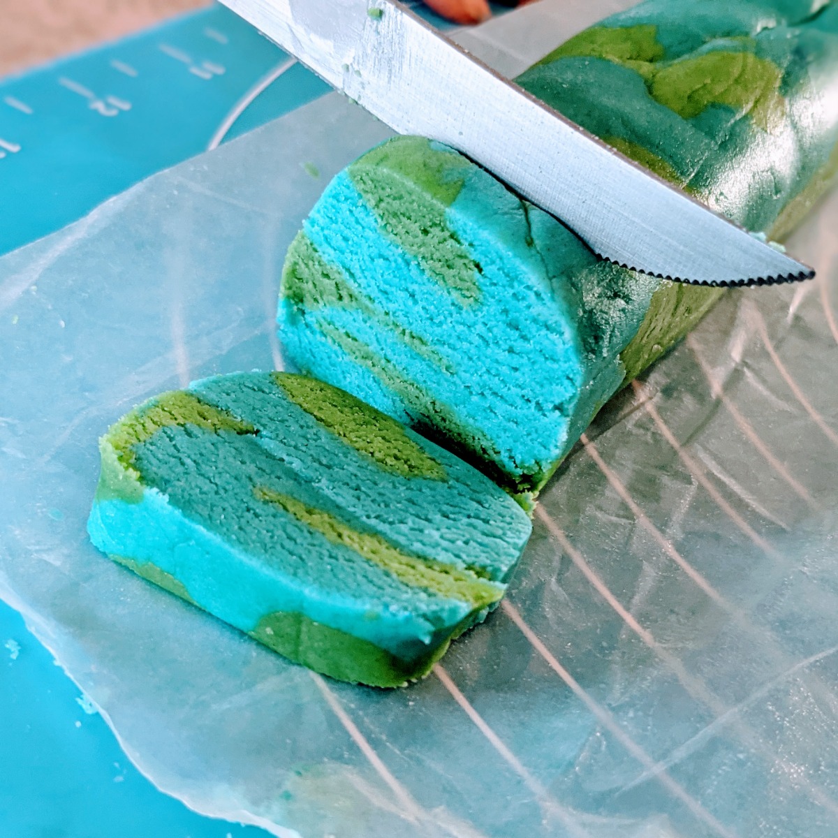 Slicing Earth Day Cookies from Scratch