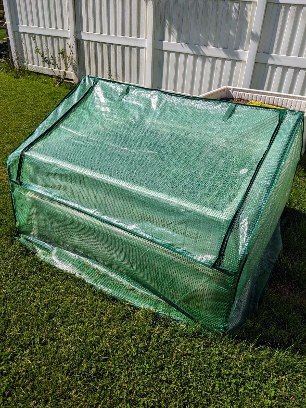 Fully zipped greenhouse cover for raised beds by Aldi